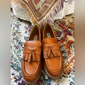 brown fringe steve madden loafers